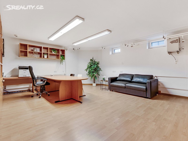Prodej kanceláře 64 m² – pohled 2