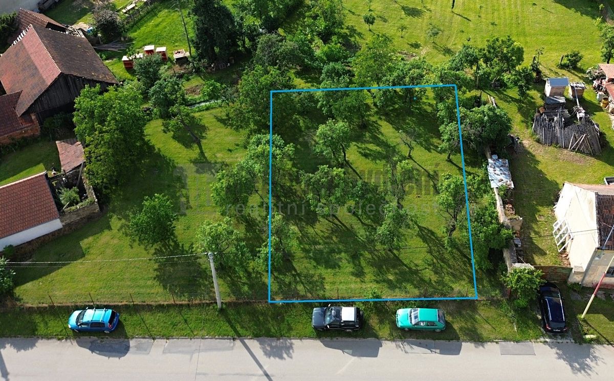 Prodej stavebního pozemku 490 m²