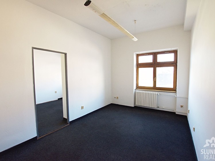 Комерційне приміщення в оренду, 23 м² (1 з 3)