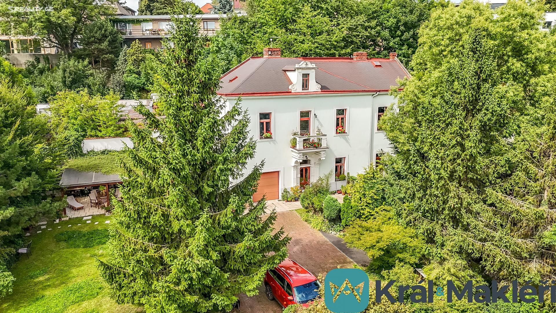 Prodej  vily 242 m², pozemek 1 167 m² – pohled 2