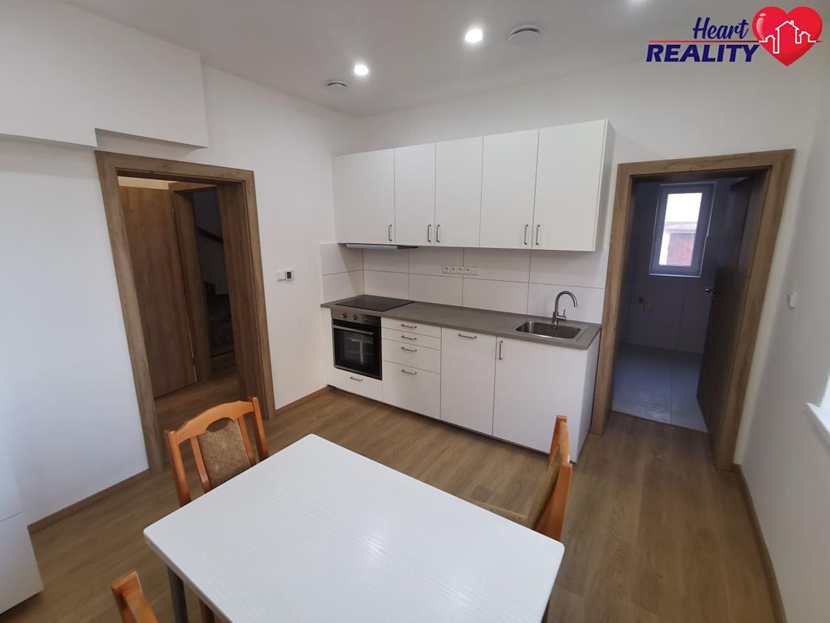 Pronájem bytu 2+1 61 m²