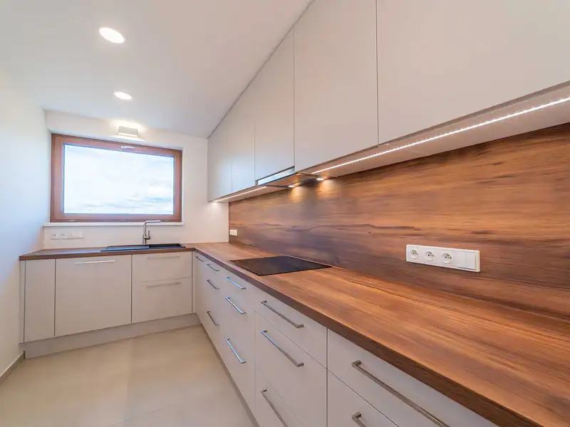 Prodej rodinného domu 106 m², pozemek 1000 m², Mořina – náhled fotky 3