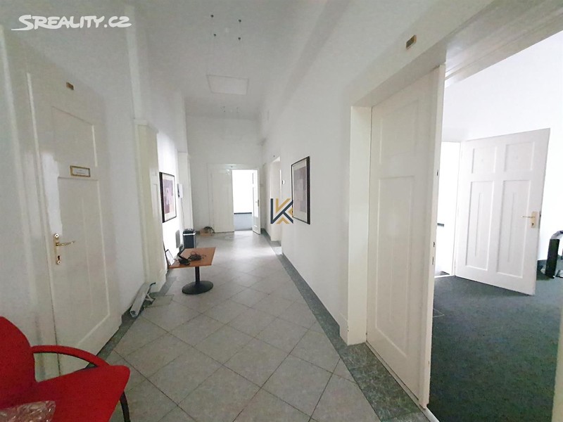 Pronájem kanceláře 131 m² – pohled 3