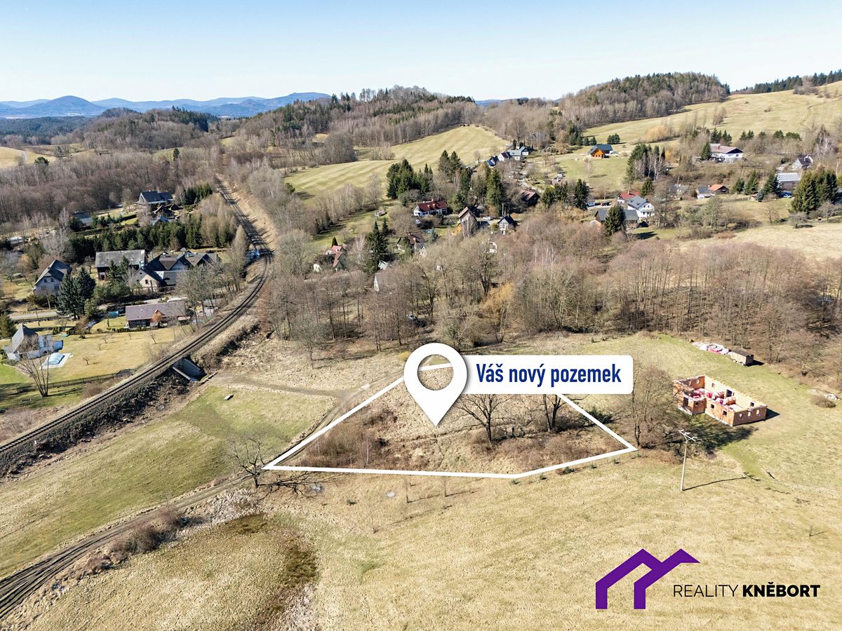 Prodej stavebního pozemku 2278 m² – fotografie 3