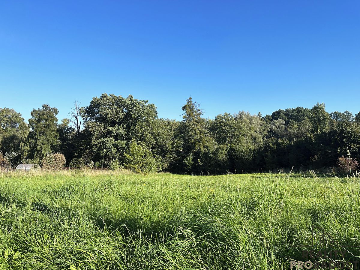 Prodej komerčního pozemku 2450 m², Třinec – fotka 1 z 3