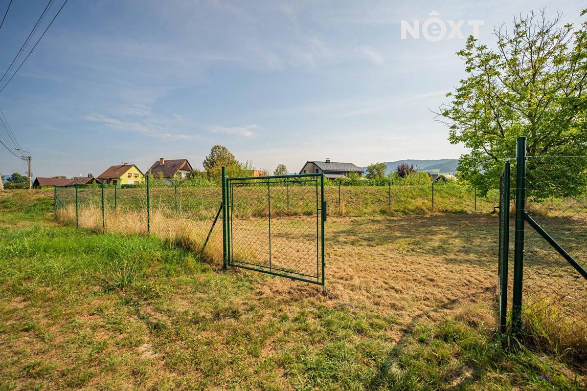 Prodej stavebního pozemku 1054 m² – fotografie 3