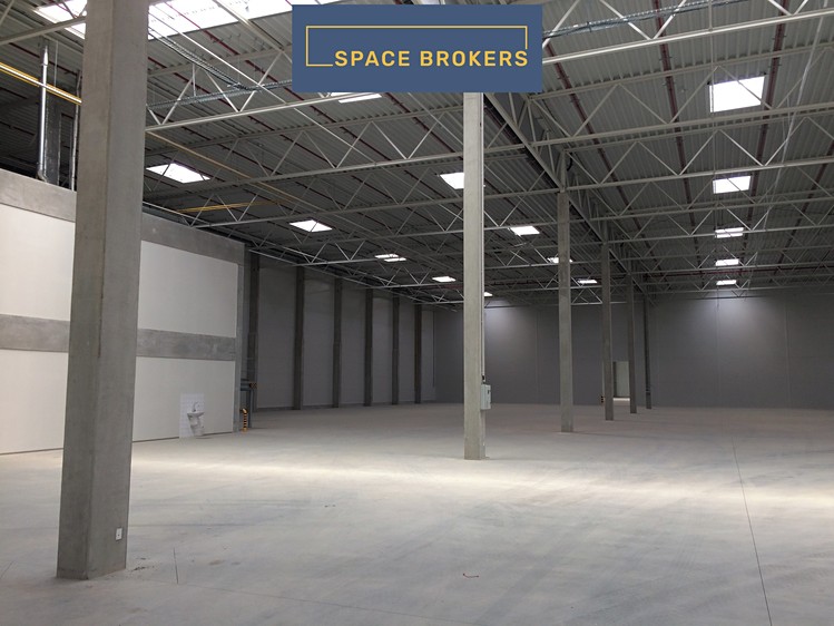 Комерційне приміщення в оренду, 14 160 м² (3 з 7)