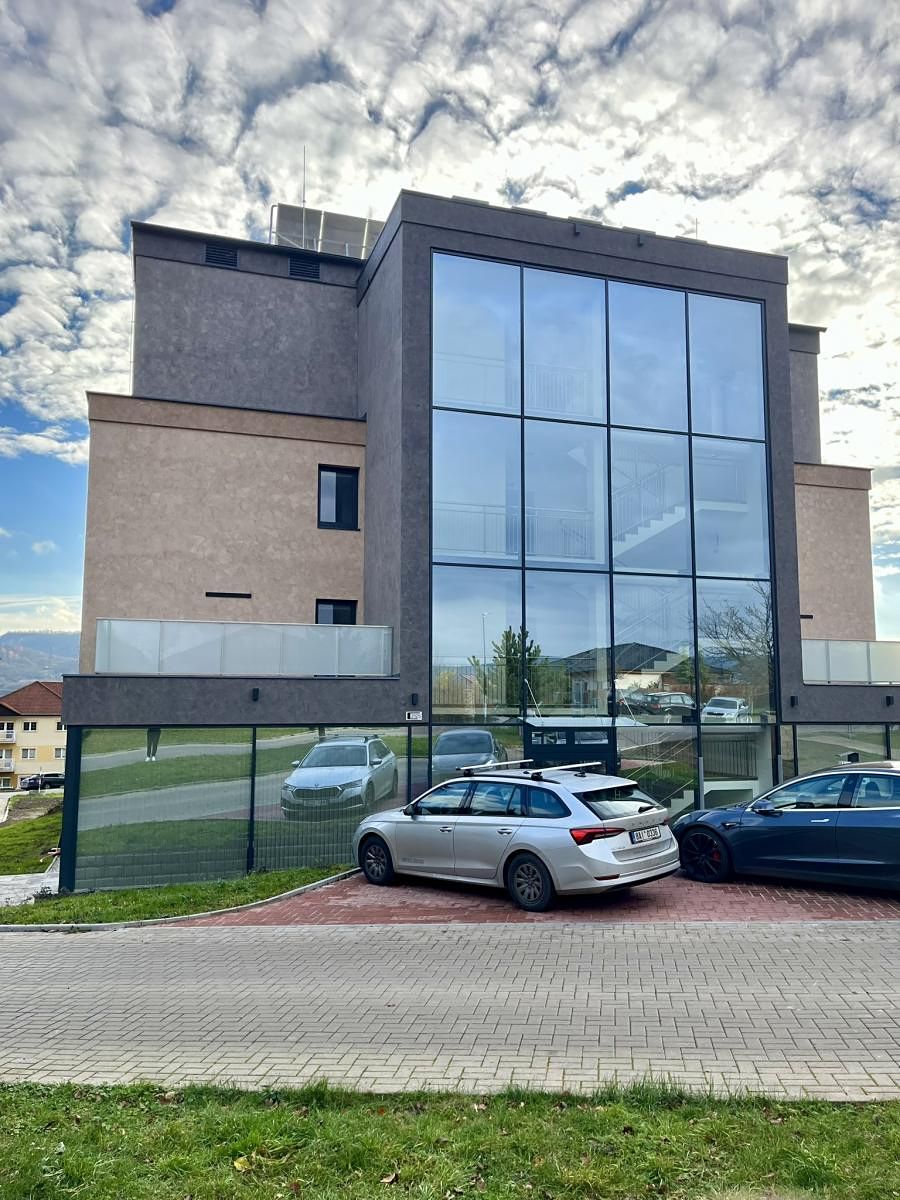 Pronájem bytu 3+kk 78 m² – fotografie 2