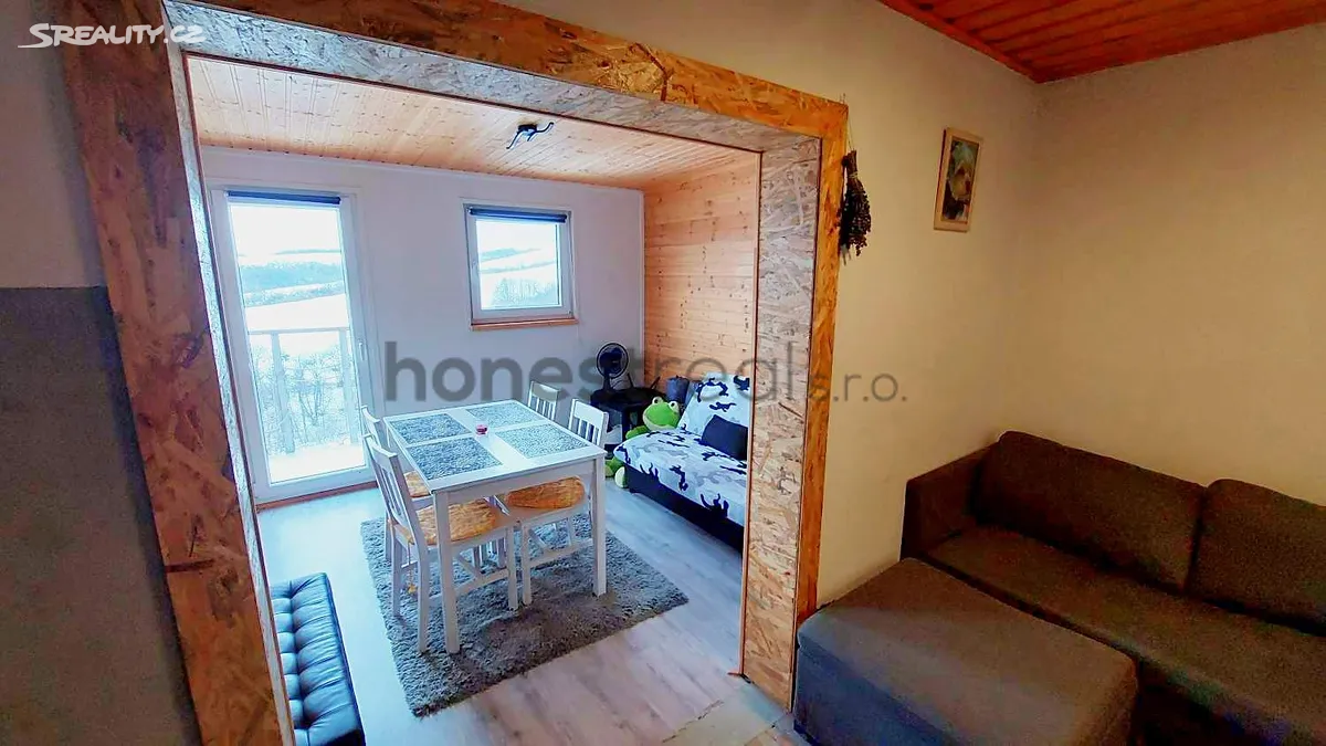 Prodej chaty 50 m², pozemek 613 m² – další