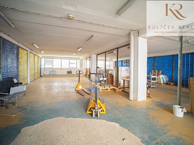 Pronájem skladového prostoru 456 m²