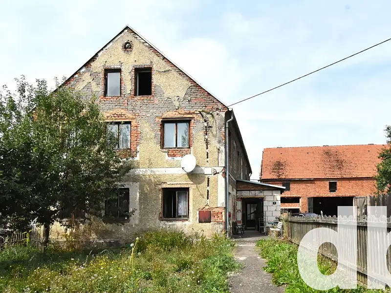 Prodej rodinného domu 220 m², pozemek 1012 m², Verušičky – náhled fotky 2