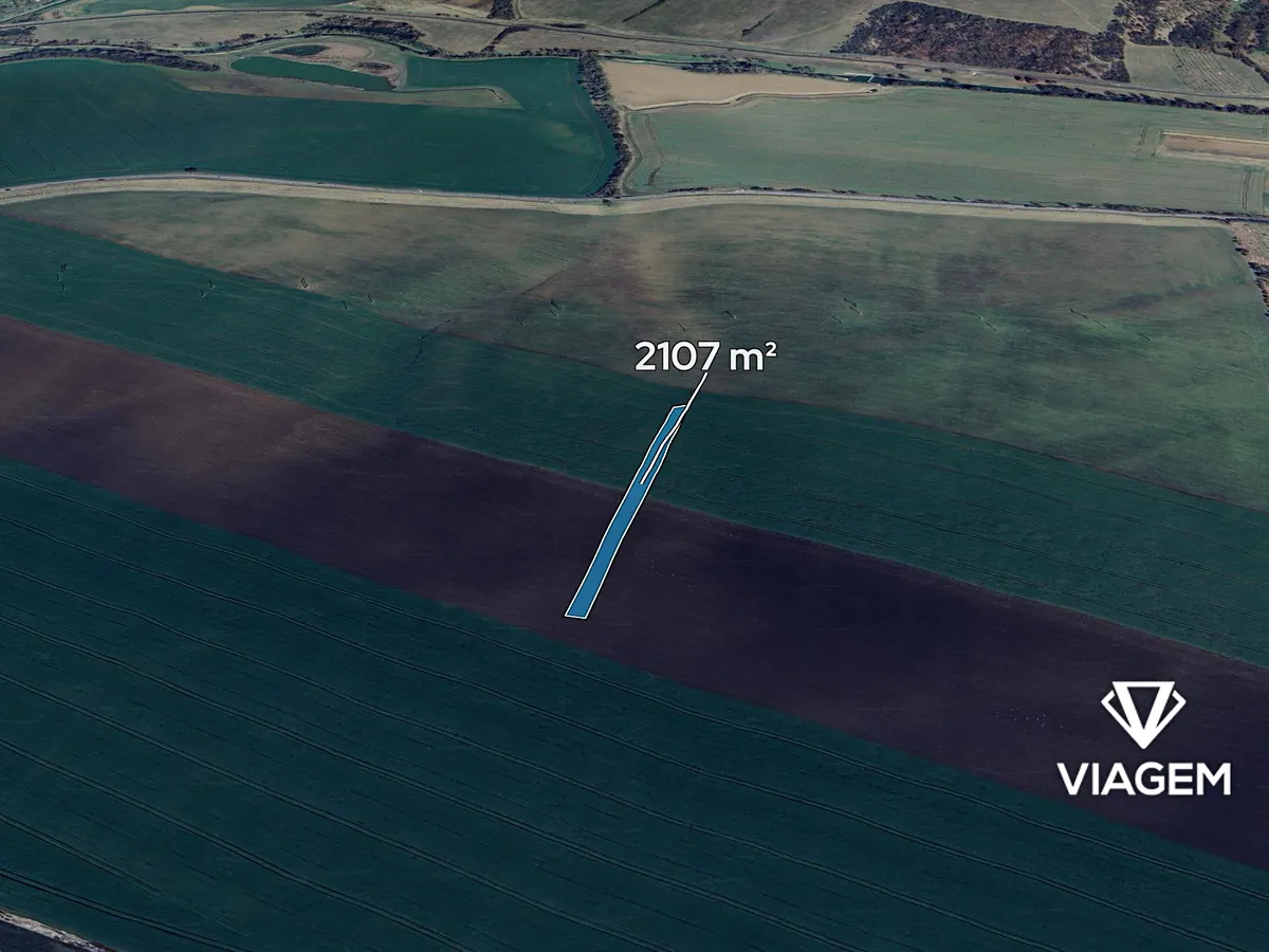Prodej pole 2107 m²