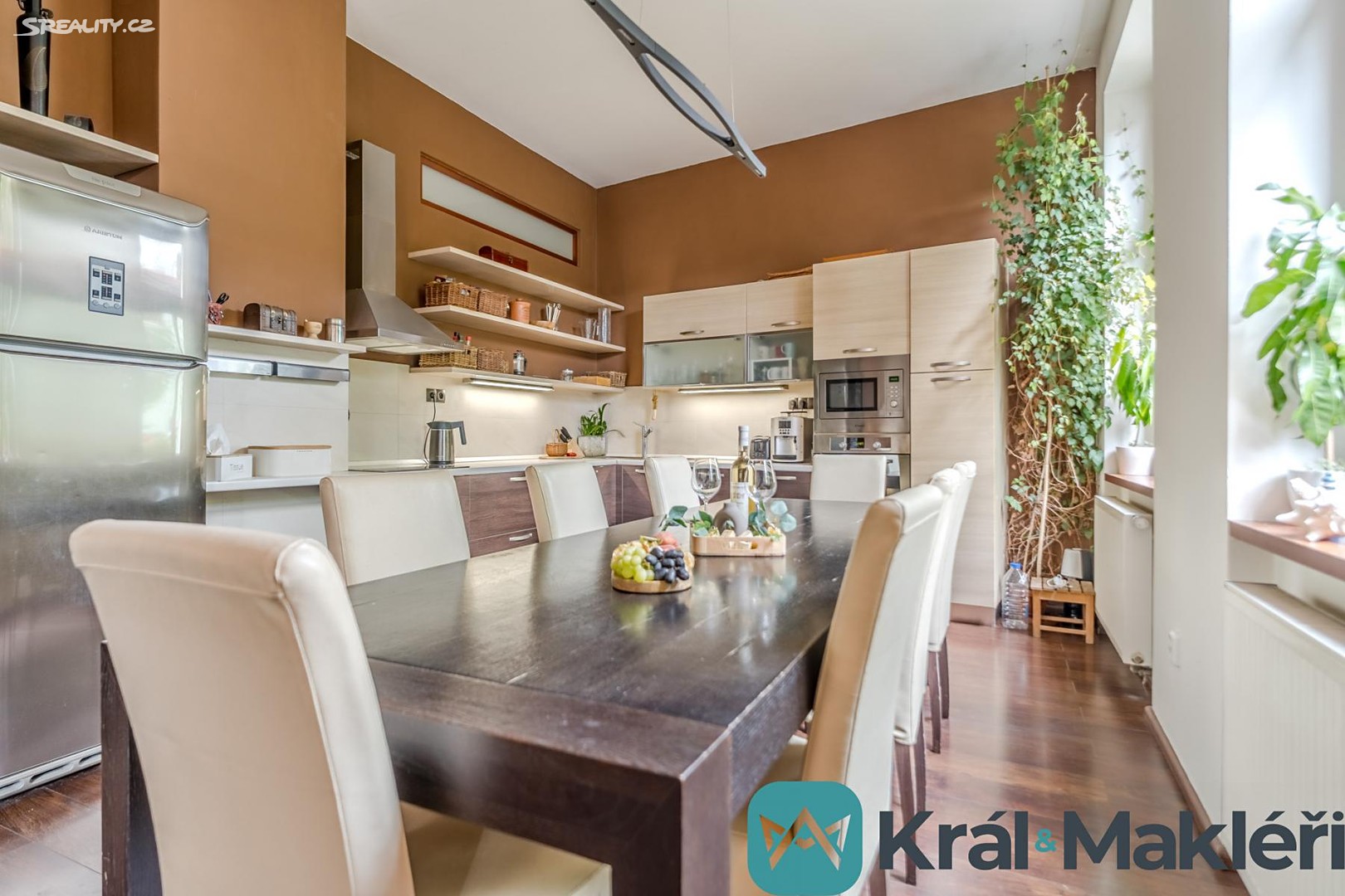 Prodej  vily 242 m², pozemek 1 167 m² – pohled 3