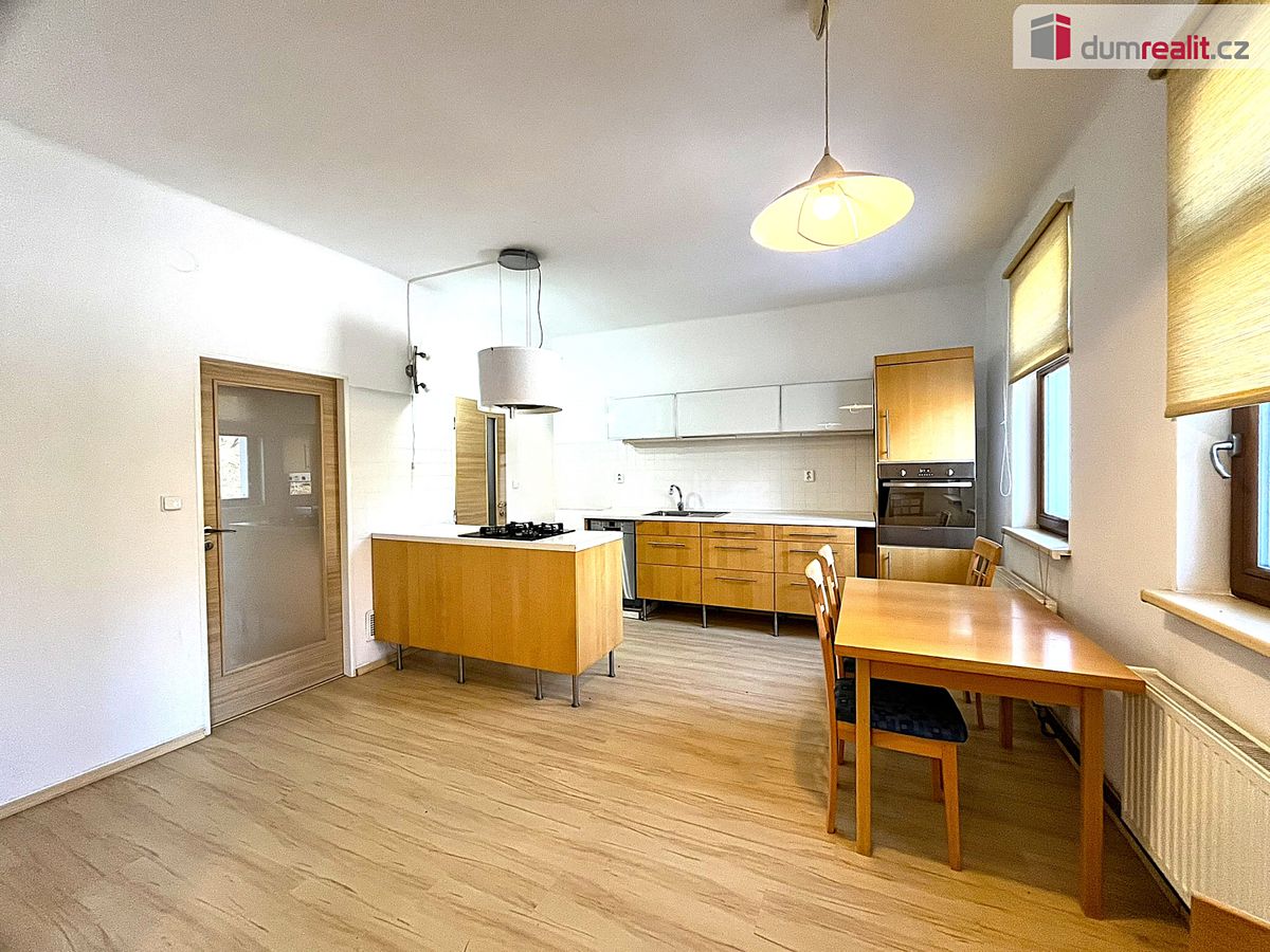 Prodej bytu 2+1 74 m² – fotografie 2
