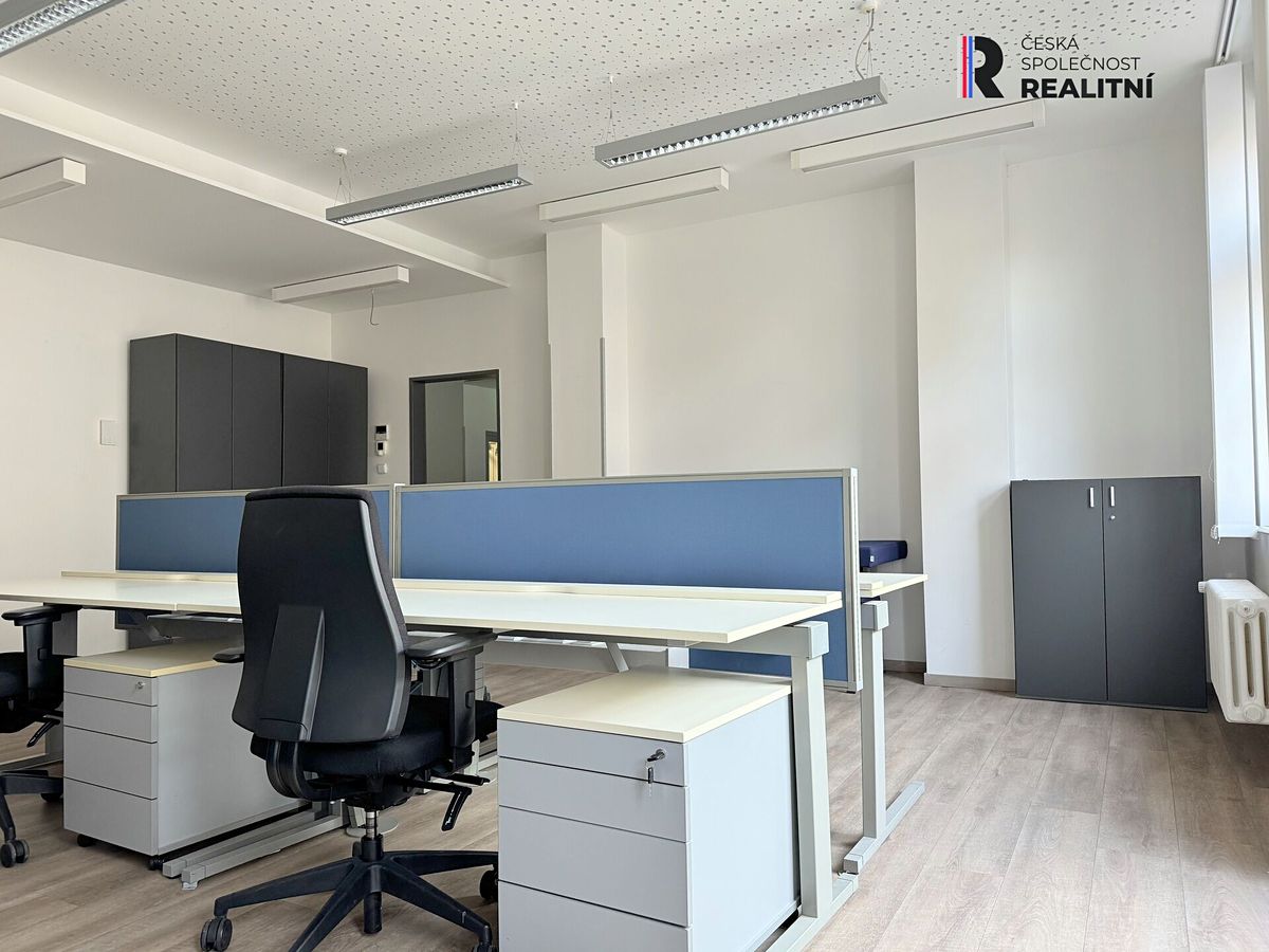 Pronájem kanceláře 110 m² – fotografie 3