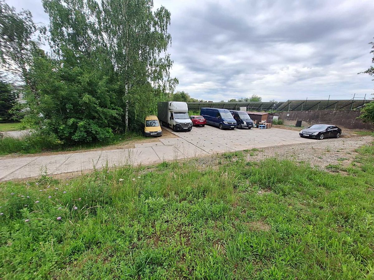 Pronájem komerční nemovitosti 300 m²