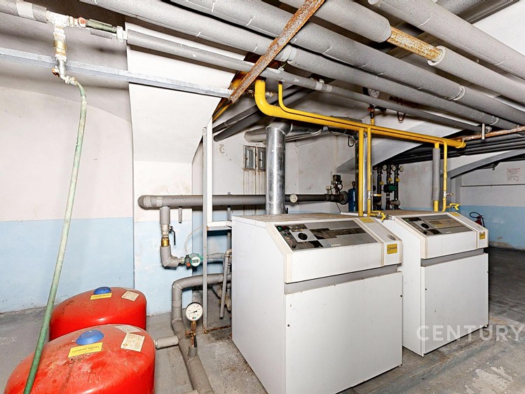 Prodej komerčního prostoru, 1 380 m² (19 z 66)