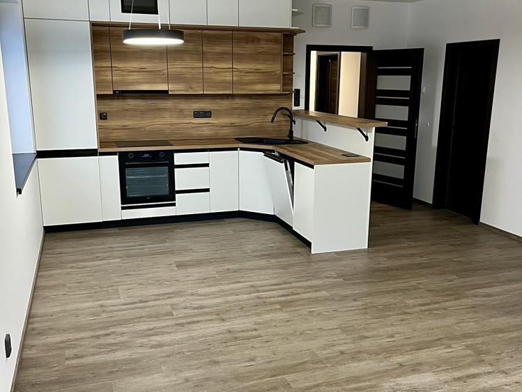 Квартира 2+kk в оренду, 63 м² (25 з 31)