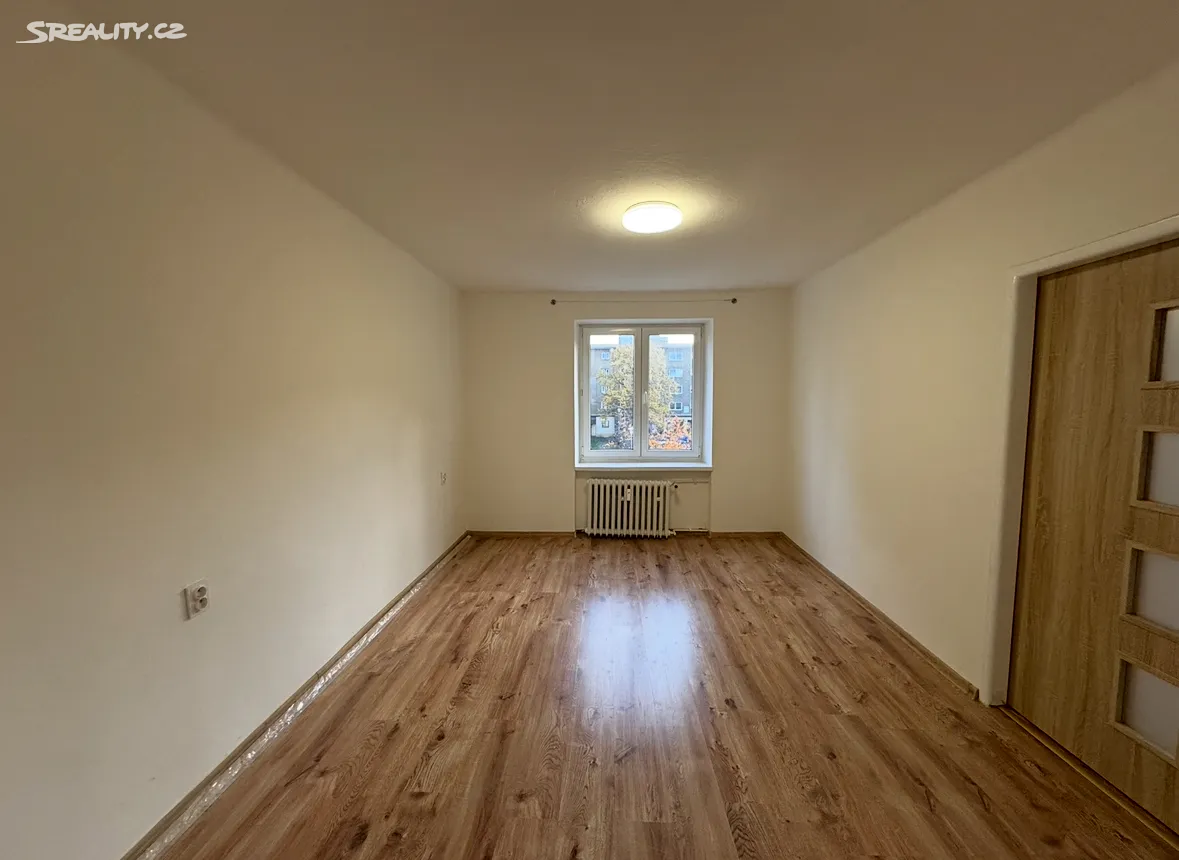 Pronájem bytu 2+1 55 m² – pohled 5