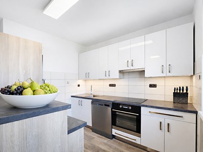 Prodej  rodinného domu 242 m², pozemek 783 m² — photo 3