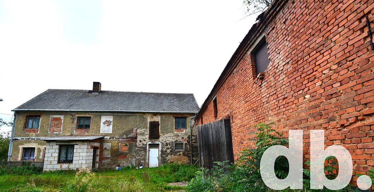 Prodej rodinného domu 220 m², pozemek 1012 m² – fotografie 3