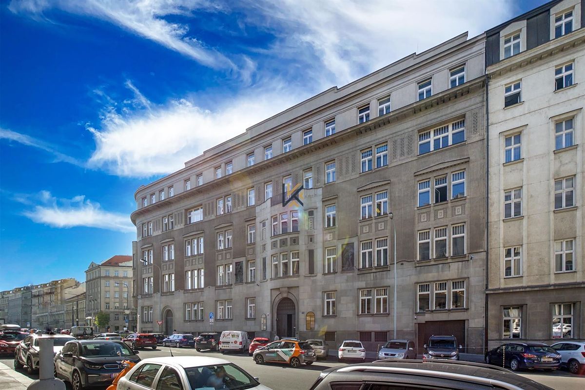 Pronájem kanceláře 131 m²
