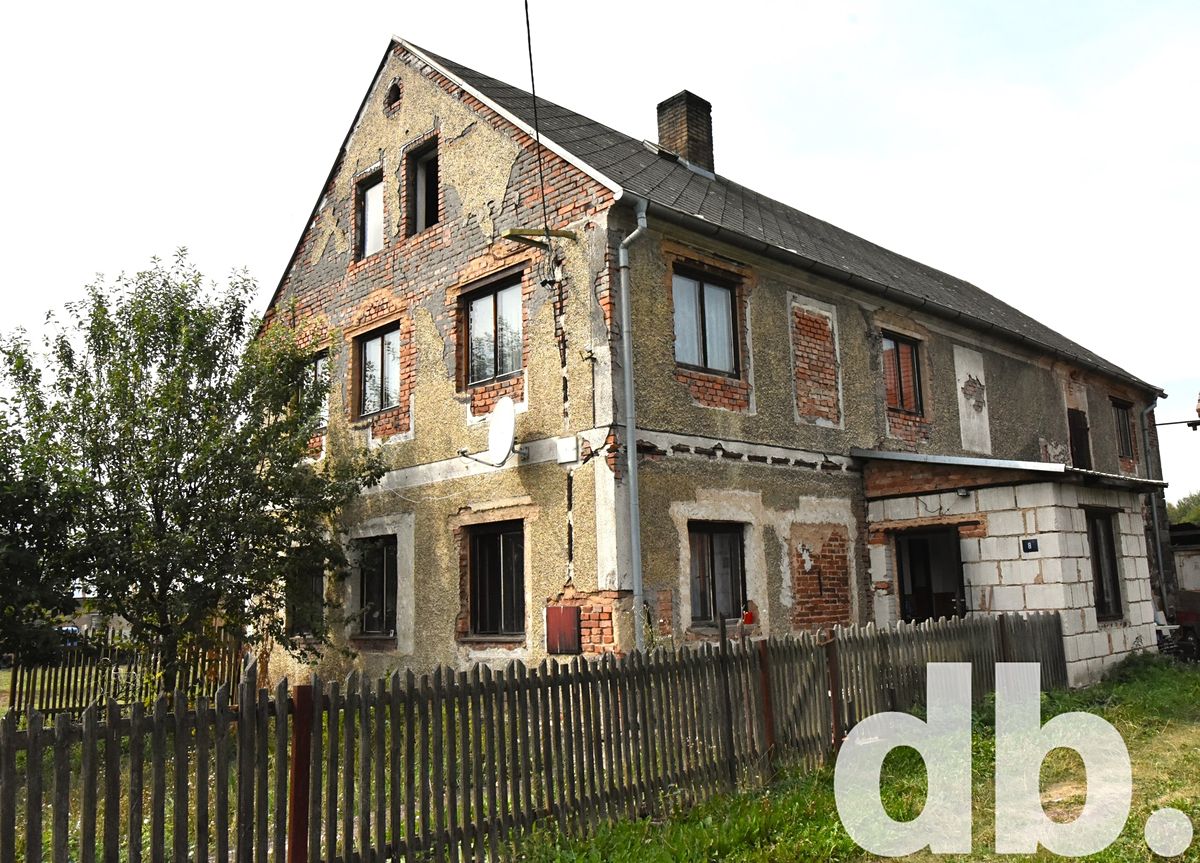Prodej rodinného domu 220 m², pozemek 1012 m²