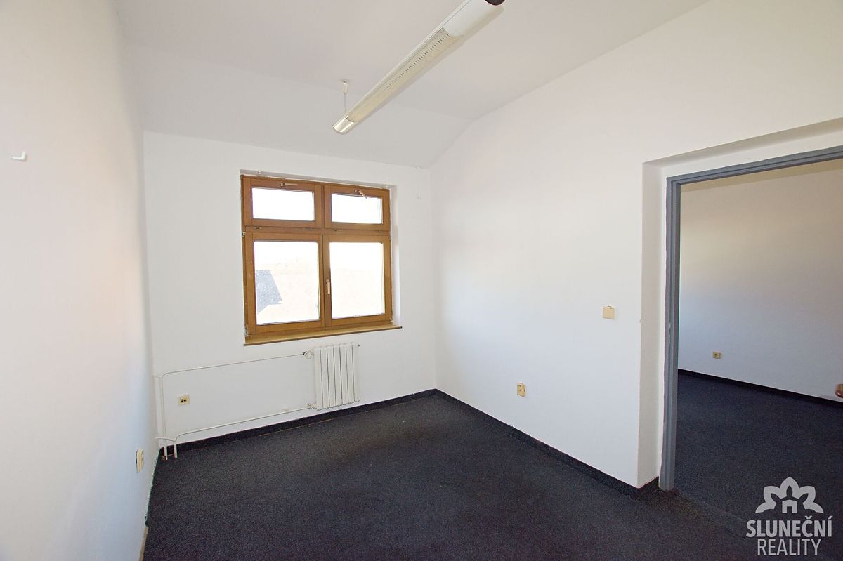 Pronájem kanceláře 23 m² – fotografie 2