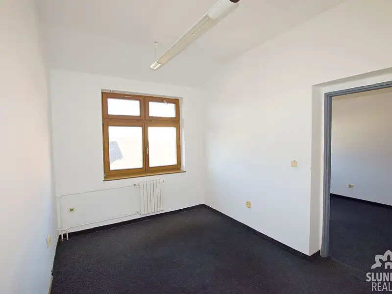 Pronájem kanceláře 23 m², Uherský Brod – náhled fotky 2