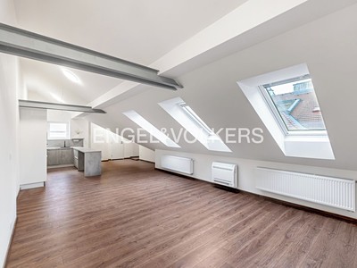 Pronájem bytu 2+kk 74 m² (Podkrovní)