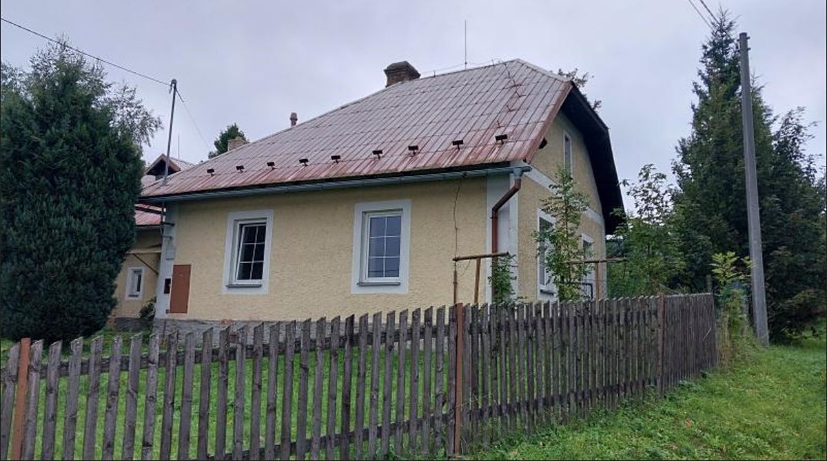 Prodej rodinného domu 136 m², pozemek 3506 m²