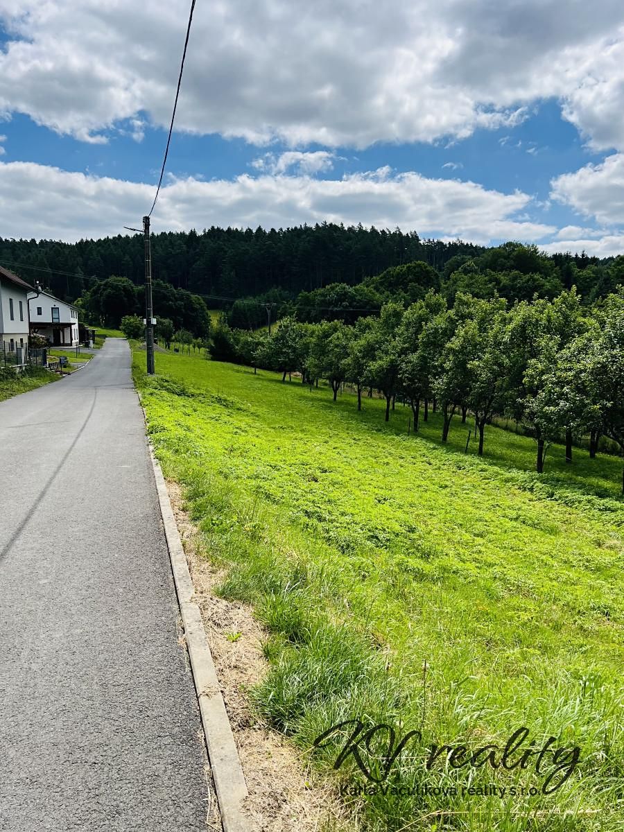 Prodej stavebního pozemku 668 m² – fotografie 5