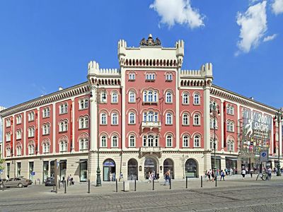 Pronájem kanceláře 1700 m²