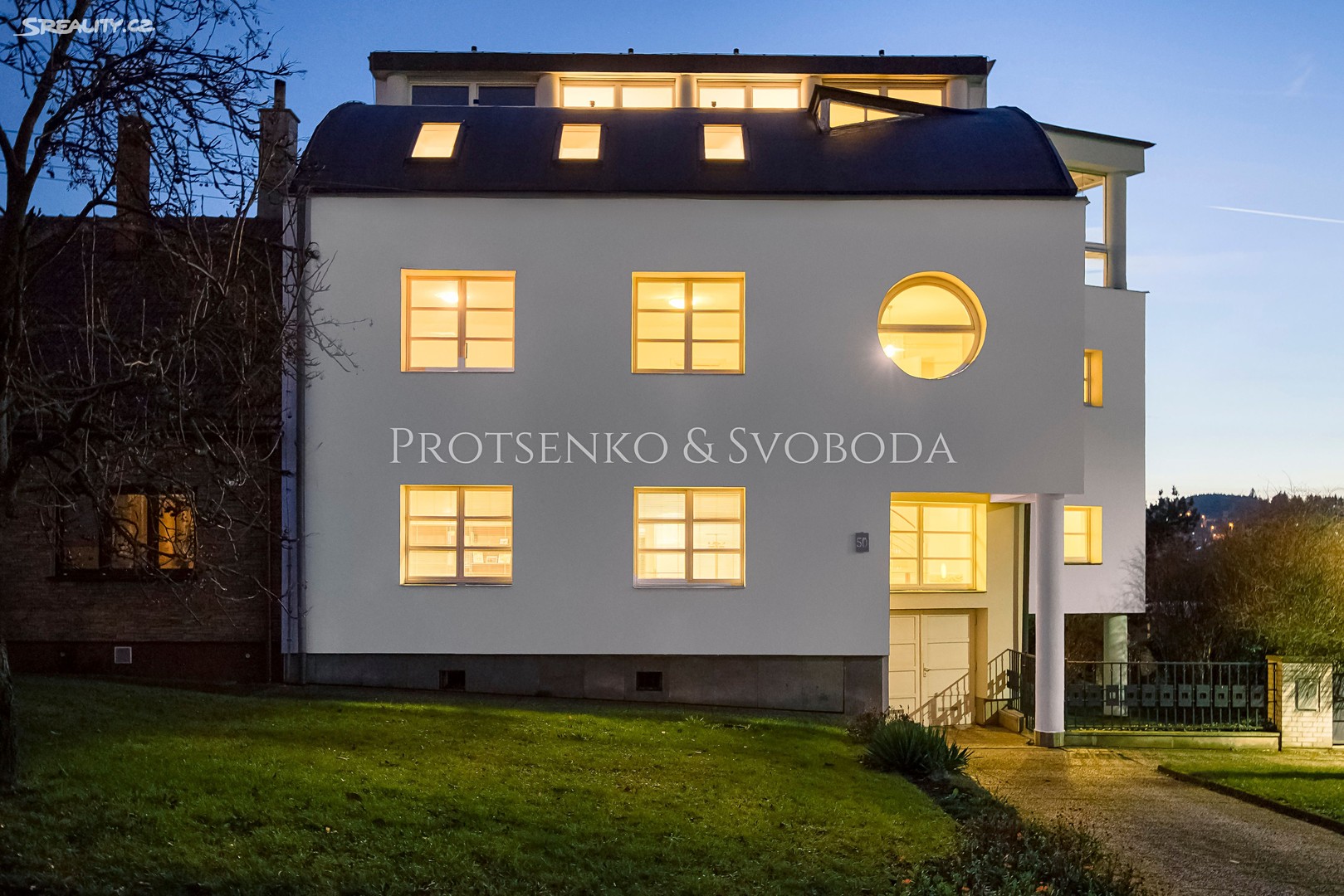 Prodej  vily 530 m², pozemek 1 395 m², Křižanov