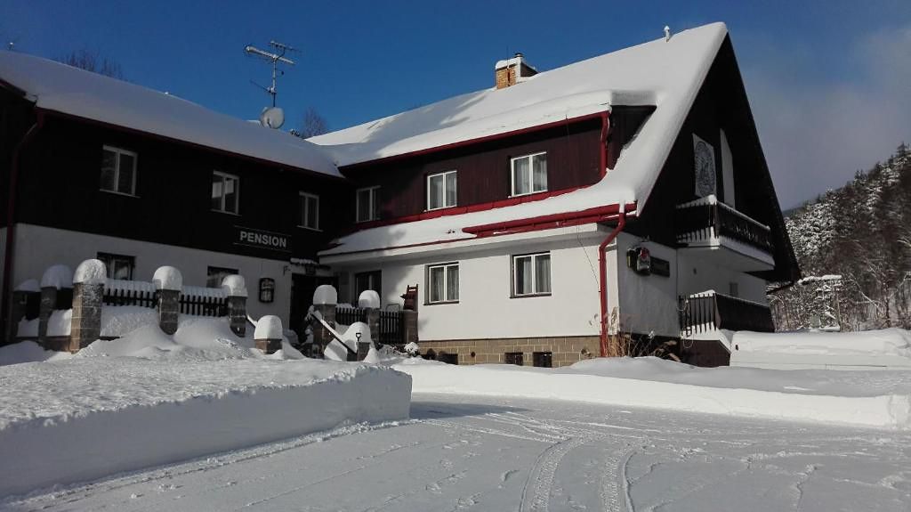 Prodej ubytovacího zařízení 1250 m²