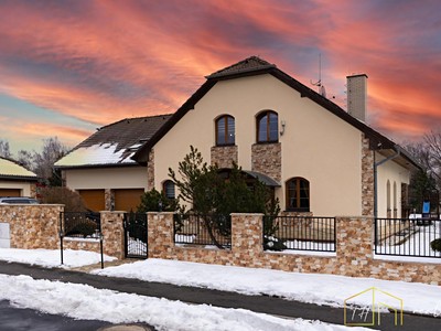 Prodej  rodinného domu 400 m², pozemek 1 728 m²