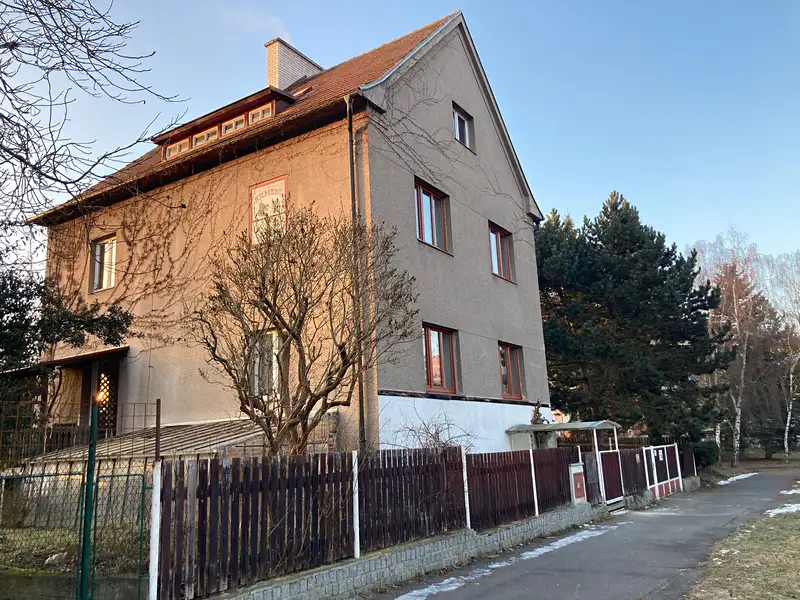 Prodej vily 200 m², pozemek 997 m², Plzeň – náhled fotky 2
