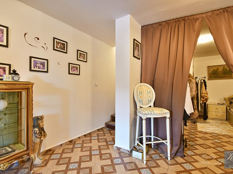 Prodej domu, 221 m² (25 z 41)