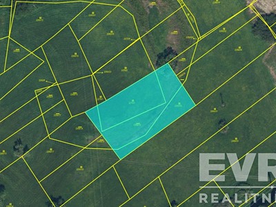 Prodej  pozemku 4 496 m²