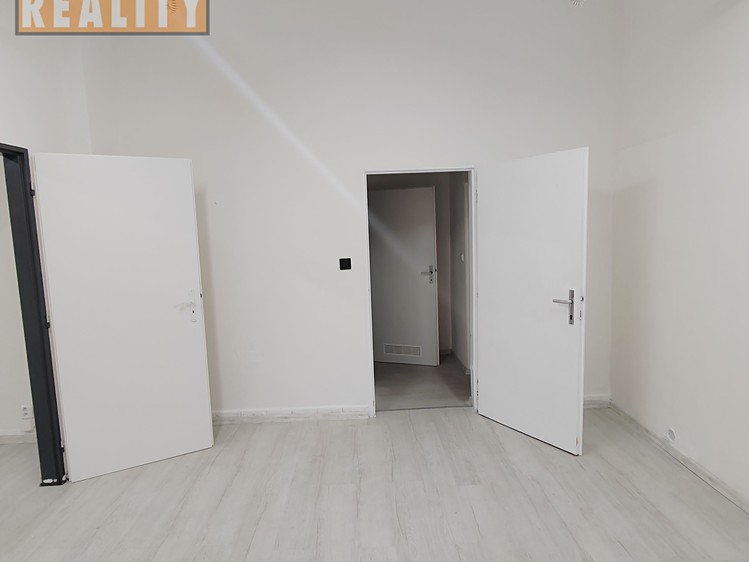 Комерційне приміщення в оренду, 45 м² (13 з 22)