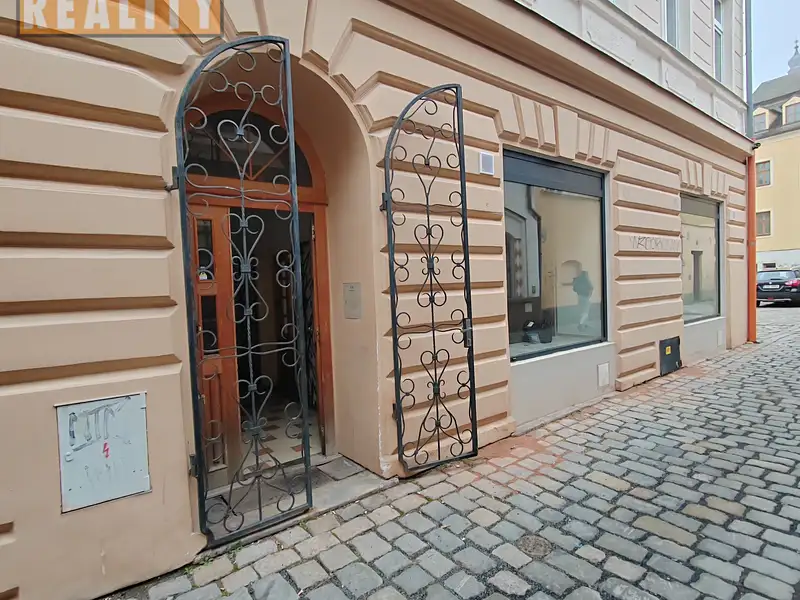Pronájem obchodního prostoru 45 m², Chomutov – náhled fotky 1
