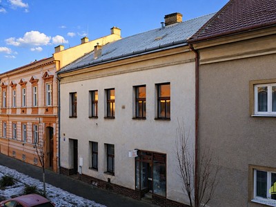 Prodej  rodinného domu 340 m², pozemek 932 m²
