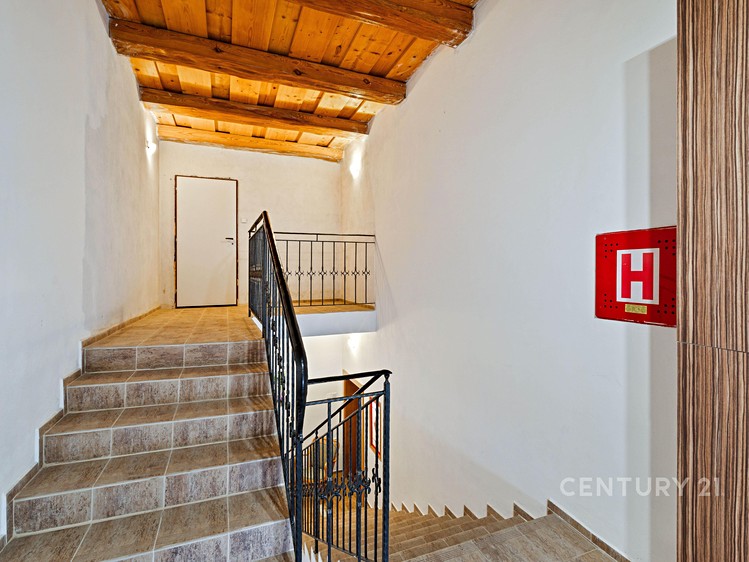 Prodej komerčního prostoru, 330 m² (22 z 28)