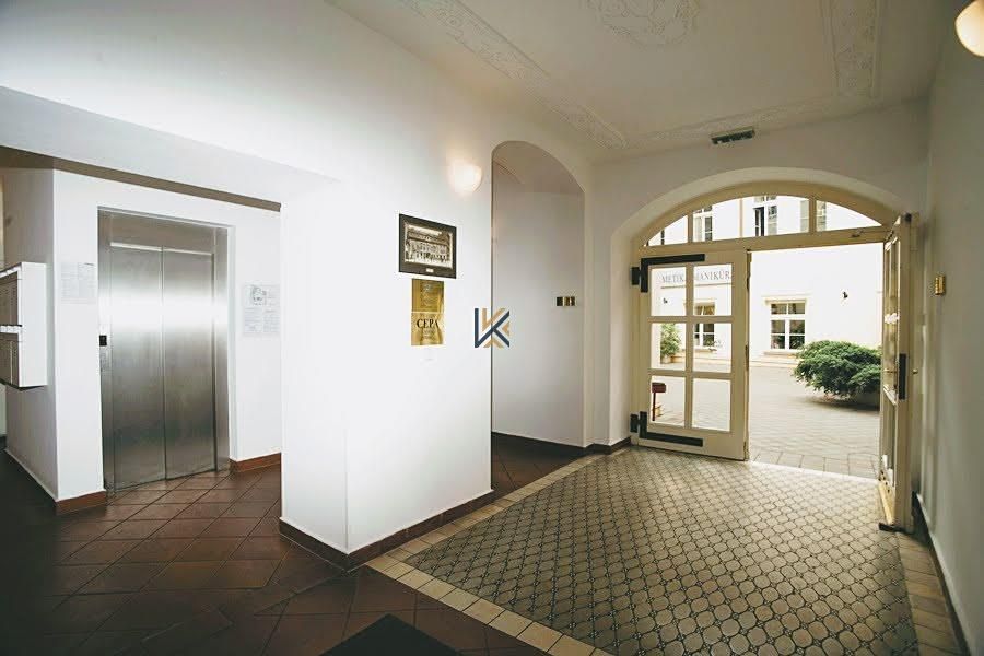 Pronájem kanceláře 131 m² – fotografie 2