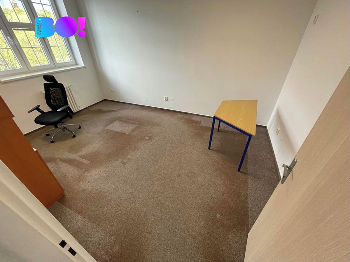 Pronájem kanceláře 40 m² – fotografie 2