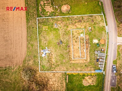 Prodej  stavebního pozemku 1 525 m²