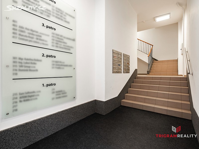 Pronájem kanceláře 31 m² – pohled 3
