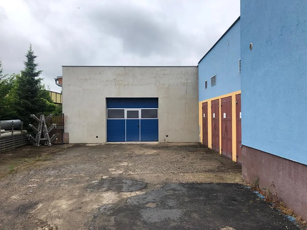 Pronájem skladového prostoru 144 m²