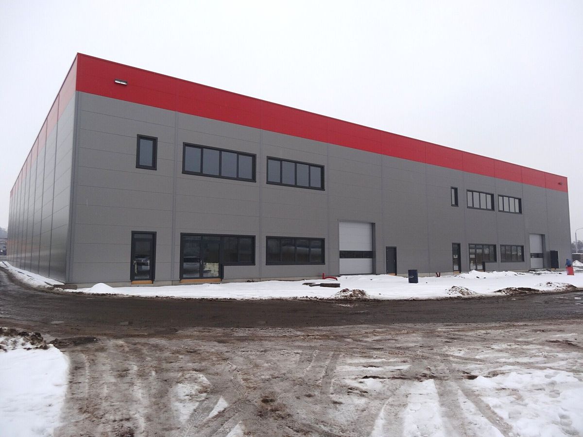 Pronájem výrobní haly, prostoru 3600 m²