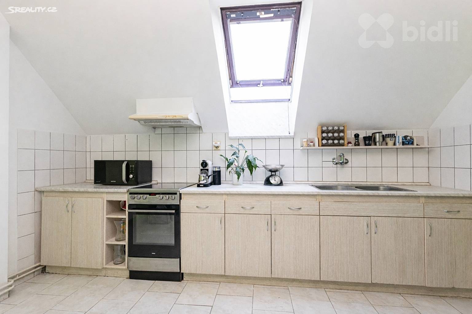 Prodej bytu 2+1 65 m² (Podkrovní)